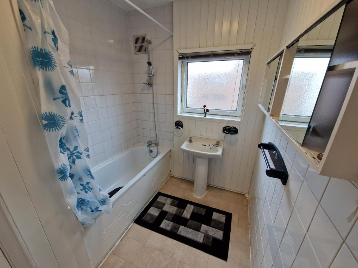 Finchley Holidays Whetstone Екстер'єр фото