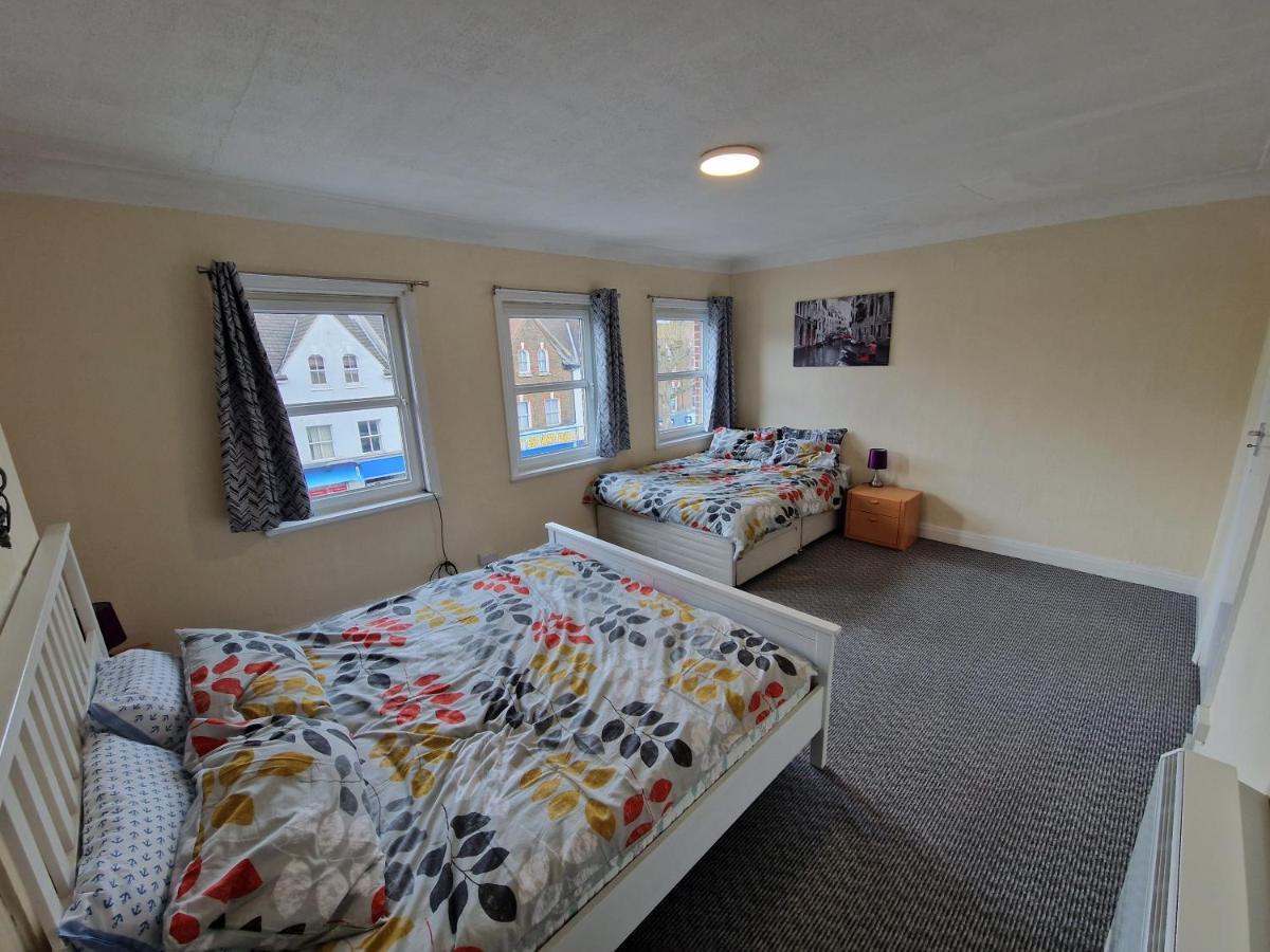 Finchley Holidays Whetstone Екстер'єр фото