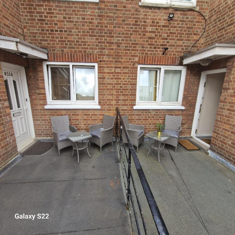 Finchley Holidays Whetstone Екстер'єр фото