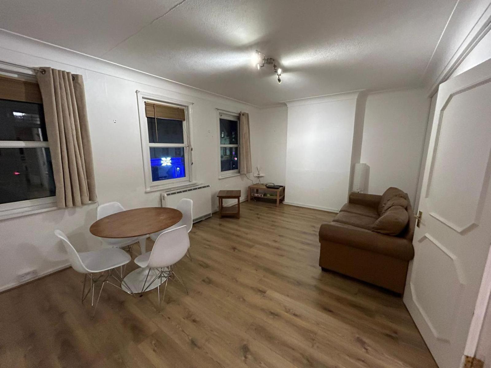 Finchley Holidays Whetstone Екстер'єр фото