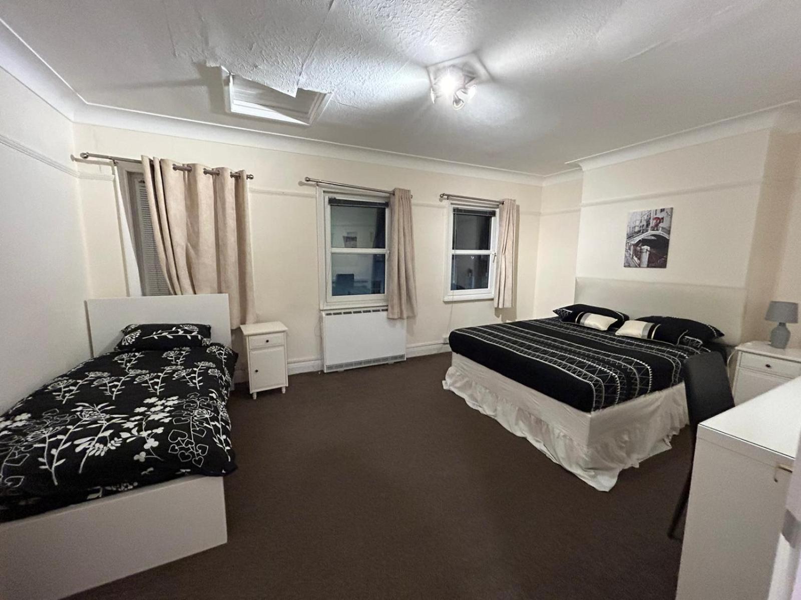 Finchley Holidays Whetstone Екстер'єр фото